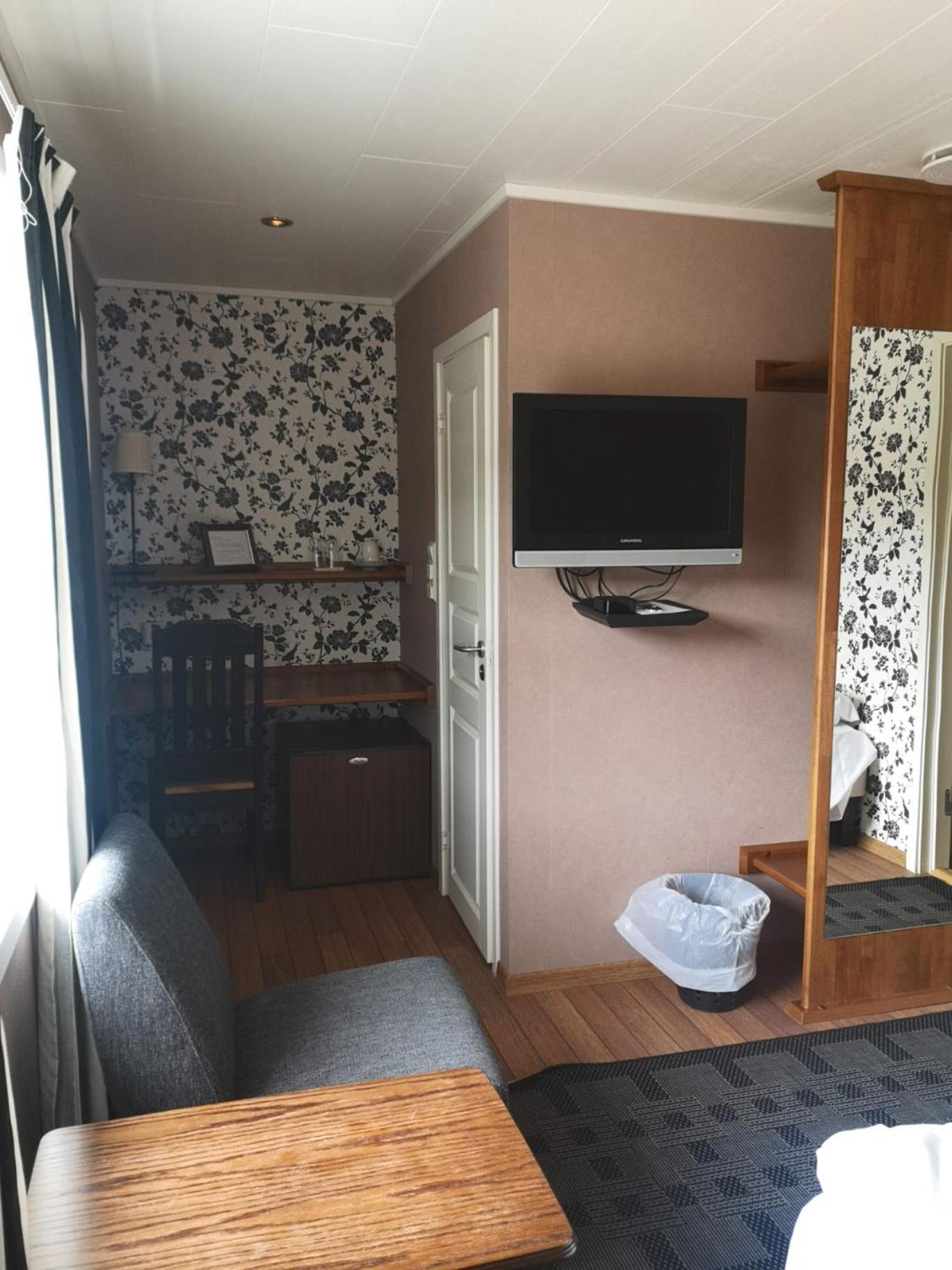 Ulvsvag Gjestgiveri Og Fjordcamping As المظهر الخارجي الصورة