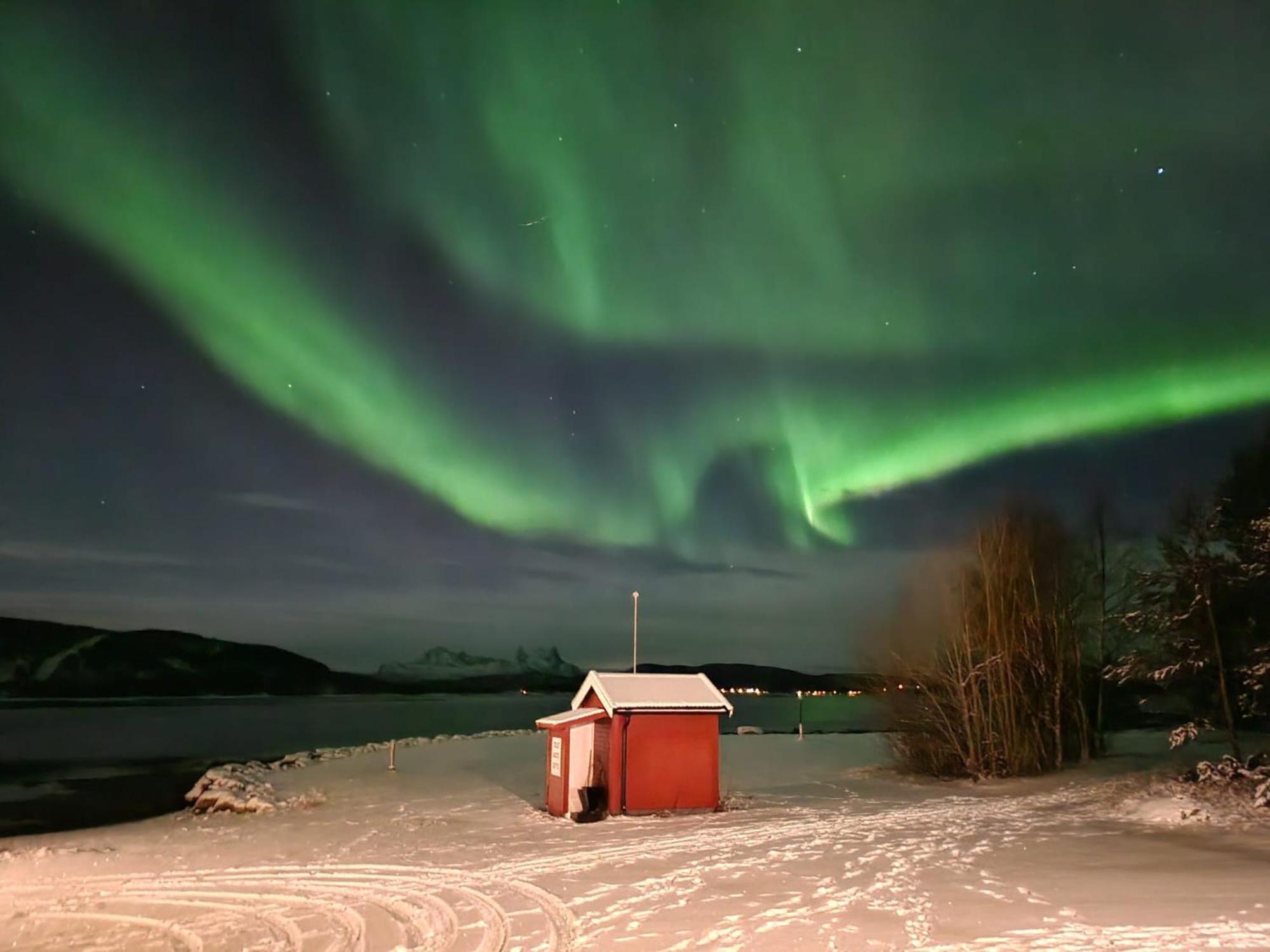 Ulvsvag Gjestgiveri Og Fjordcamping As المظهر الخارجي الصورة