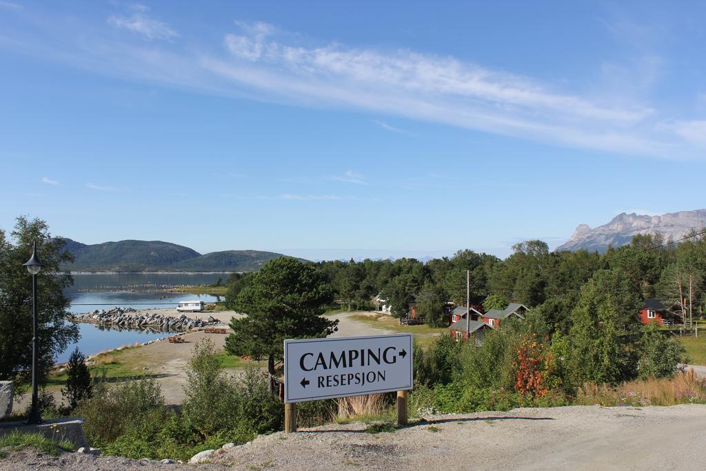 Ulvsvag Gjestgiveri Og Fjordcamping As المظهر الخارجي الصورة